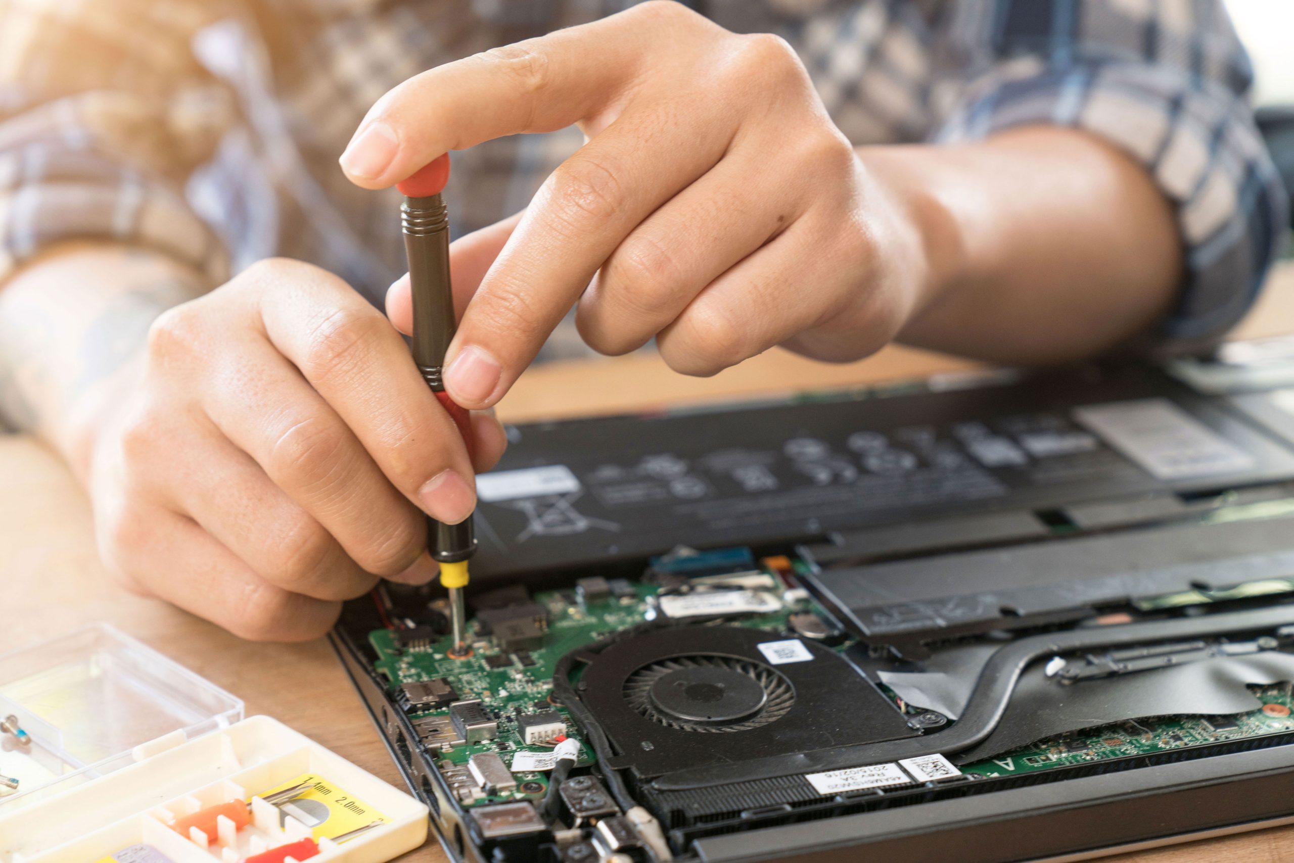 sửa chữa laptop